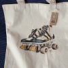 tote bag imprimé avec un dessin de rollers vintage