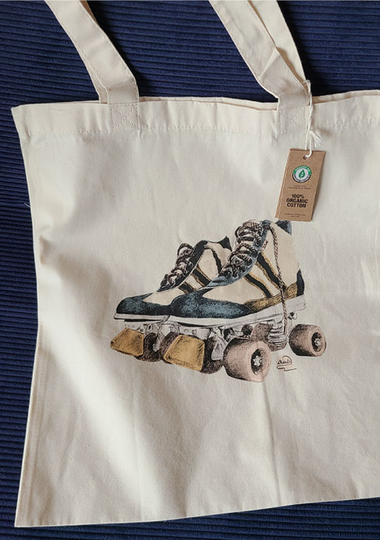 tote bag imprimé avec un dessin de rollers vintage